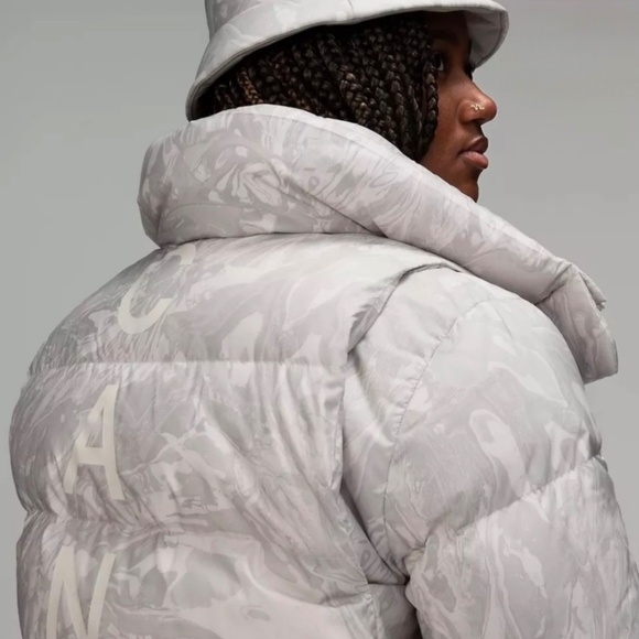 NWT Lululemon Grey Team Canada Jacket - Picture 4 of 16